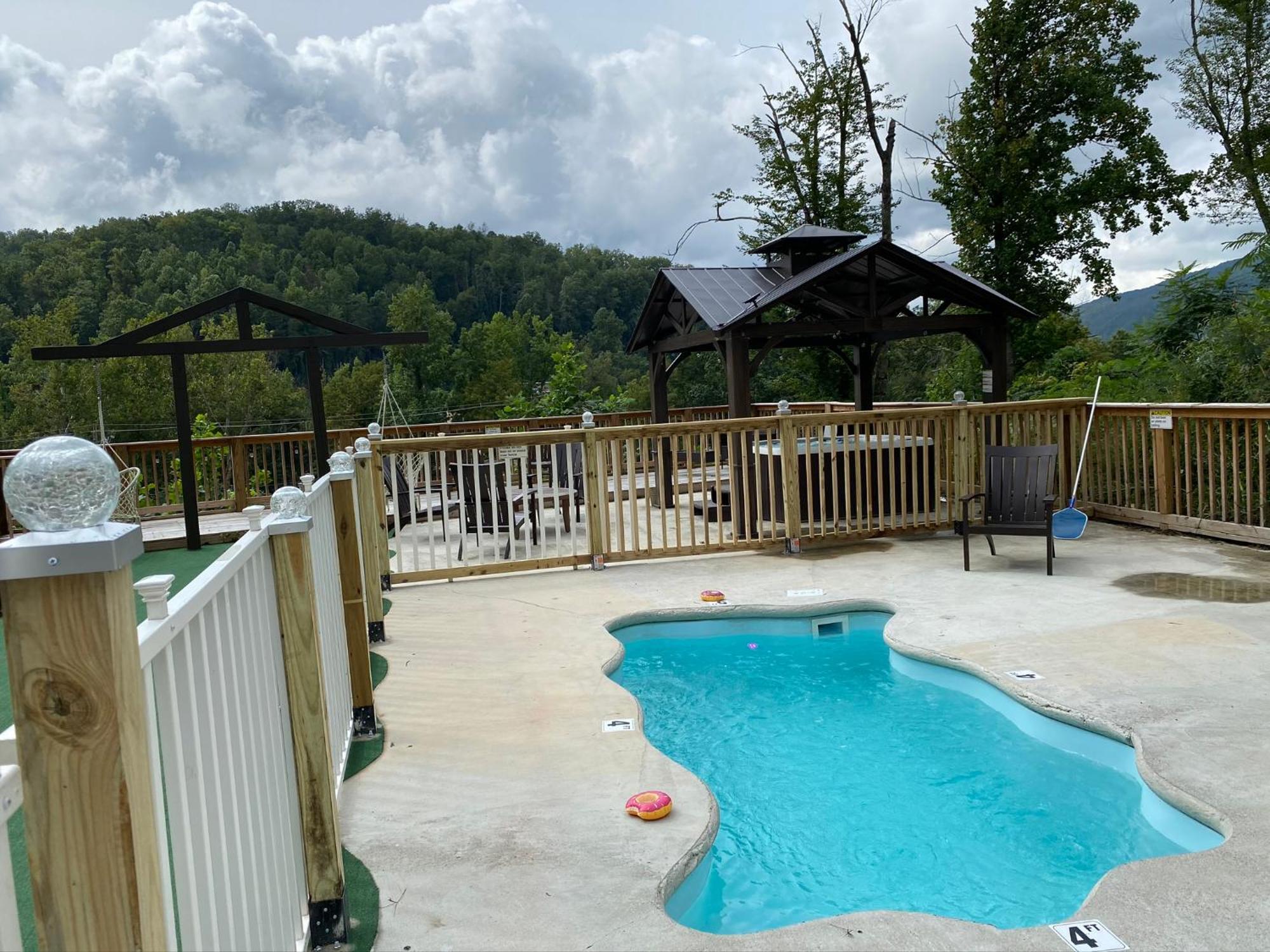 Relaxing 3Br Cottage 1 Mile To Main St Attractions Views Gatlinburg Exterior photo
