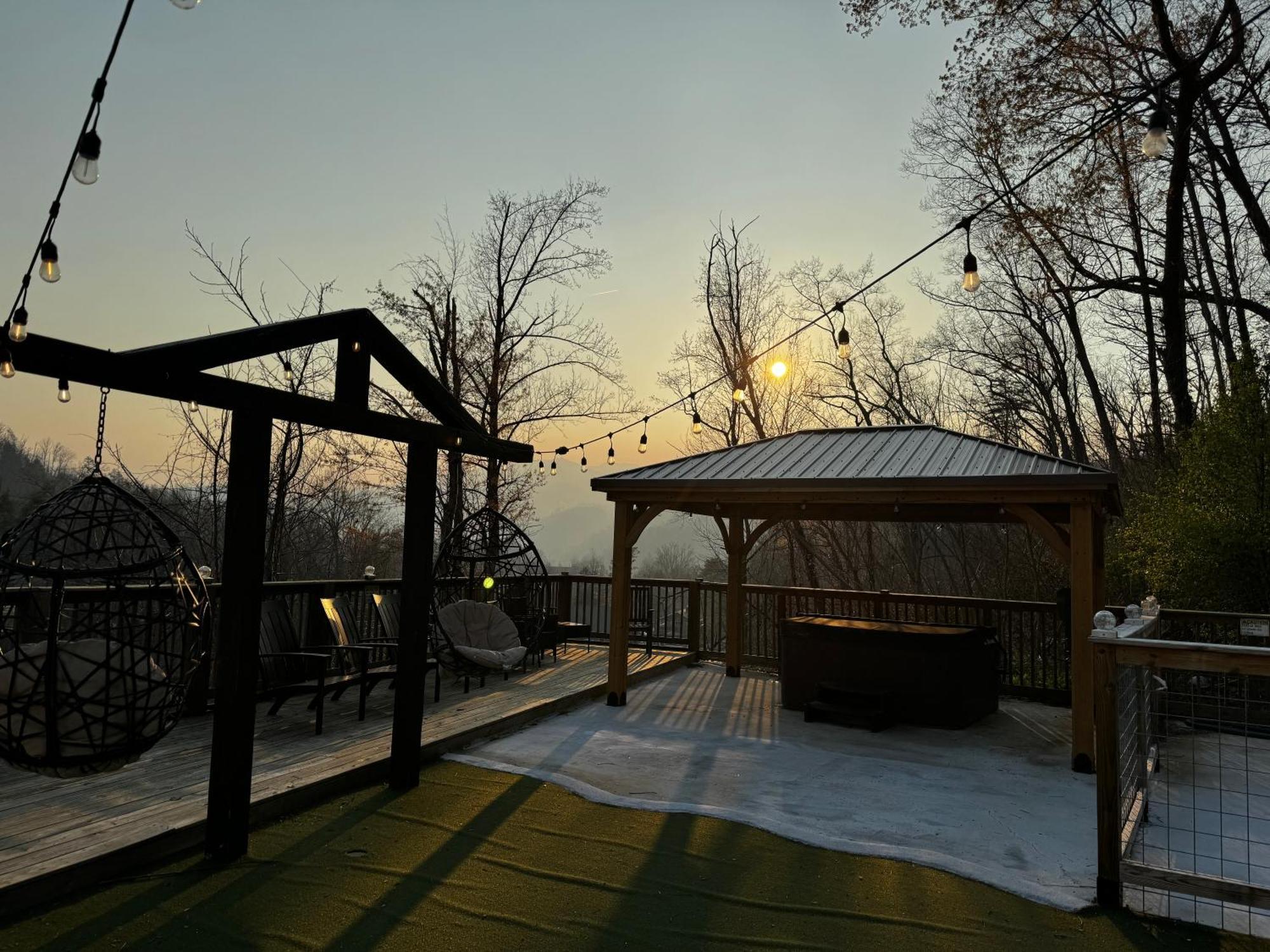 Relaxing 3Br Cottage 1 Mile To Main St Attractions Views Gatlinburg Exterior photo